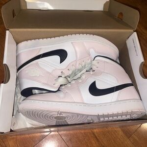 Nike Black and White Sneakers